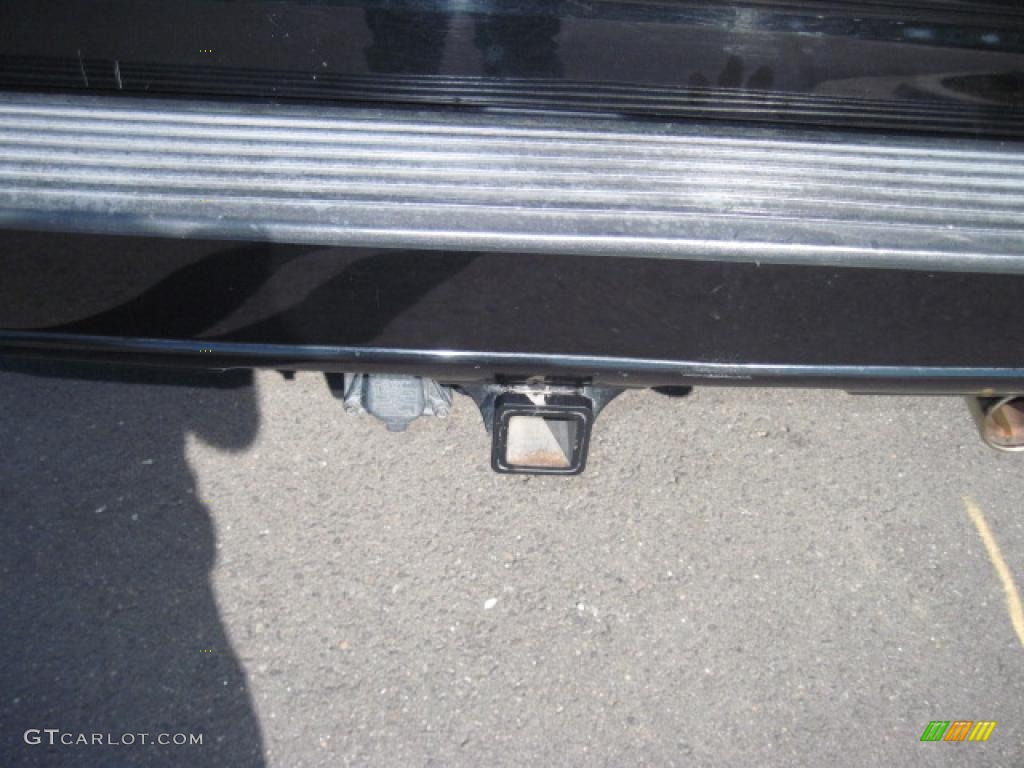 2006 Sequoia SR5 4WD - Black / Taupe photo #33