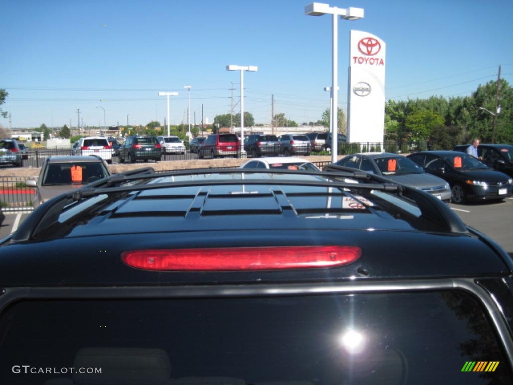 2006 Sequoia SR5 4WD - Black / Taupe photo #34