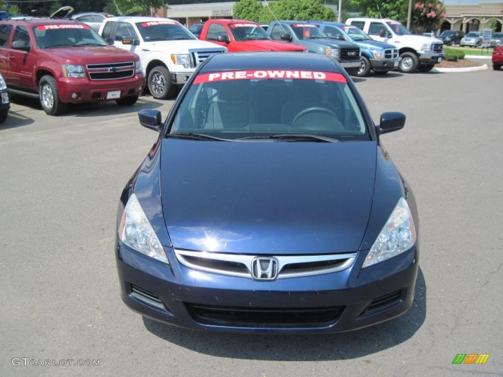 2006 Accord LX Sedan - Royal Blue Pearl / Gray photo #8