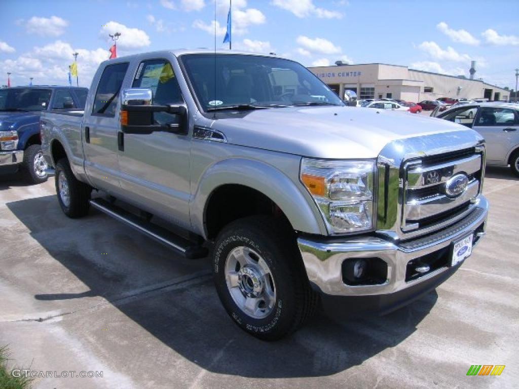 2011 F350 Super Duty XLT Crew Cab 4x4 - Ingot Silver Metallic / Steel photo #1