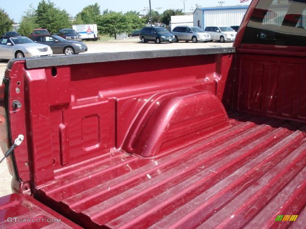 2006 Silverado 1500 LT Crew Cab 4x4 - Sport Red Metallic / Dark Charcoal photo #13