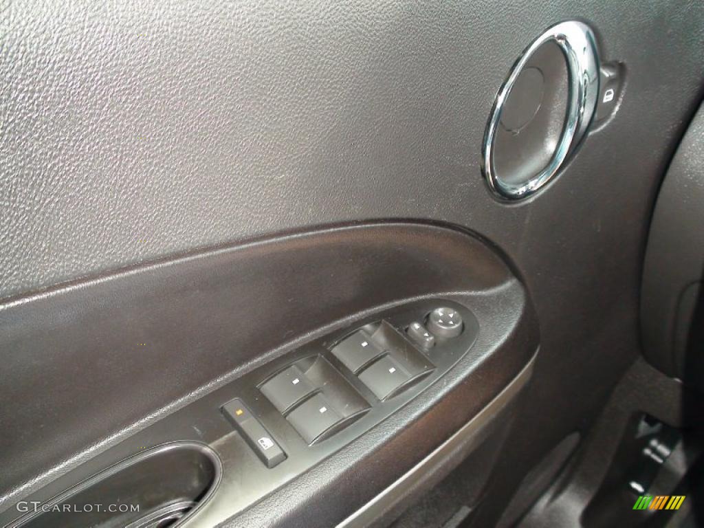 2009 HHR LT - Dark Gray Metallic / Gray photo #17