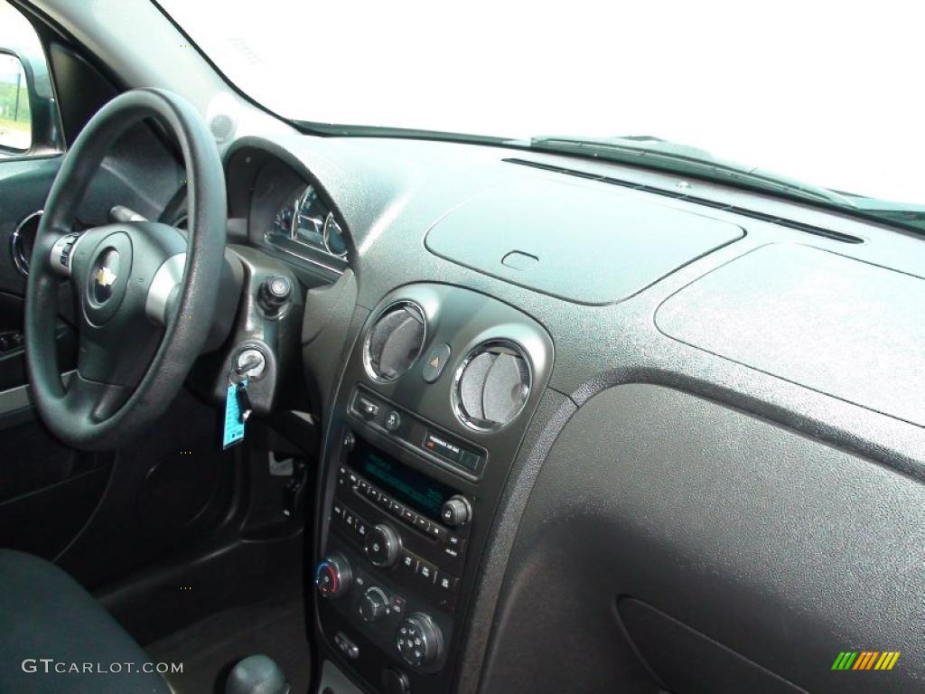 2009 HHR LT - Dark Gray Metallic / Gray photo #27