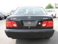 Black - E 320 4Matic Sedan Photo No. 4