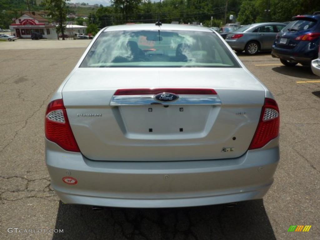 2010 Fusion SEL V6 - Brilliant Silver Metallic / Medium Light Stone photo #3