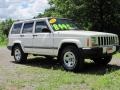 Stone White - Cherokee Sport 4x4 Photo No. 12