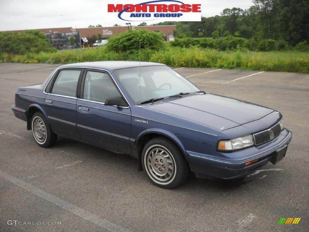 1994 Cutlass Ciera S - Medium Adriatic Blue Metallic / Adriatic Blue photo #21