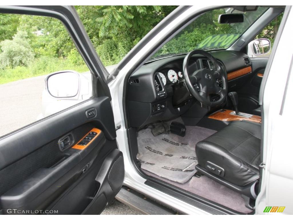 2003 Pathfinder LE 4x4 - Chrome Silver Metallic / Charcoal photo #10