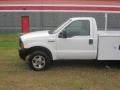 2006 Oxford White Ford F250 Super Duty XL Regular Cab Chassis Utility  photo #6