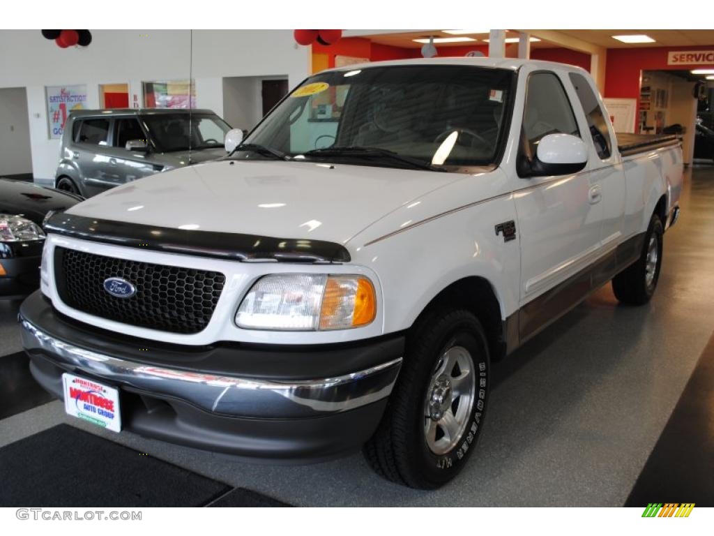 2002 F150 XLT SuperCab - Oxford White / Medium Parchment photo #3