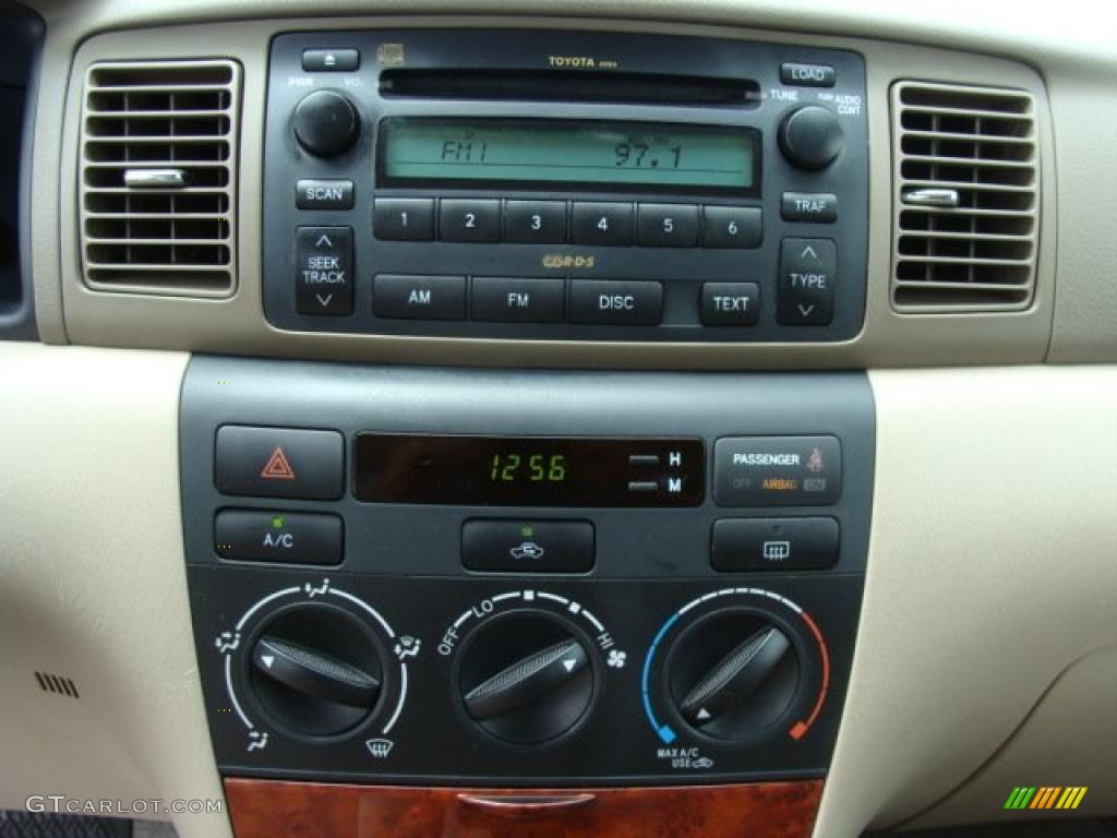 2006 Corolla LE - Super White / Beige photo #11