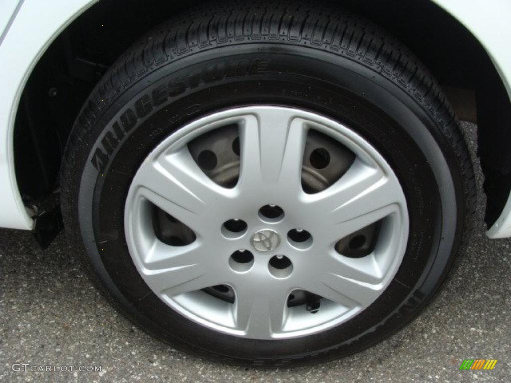 2006 Corolla LE - Super White / Beige photo #14