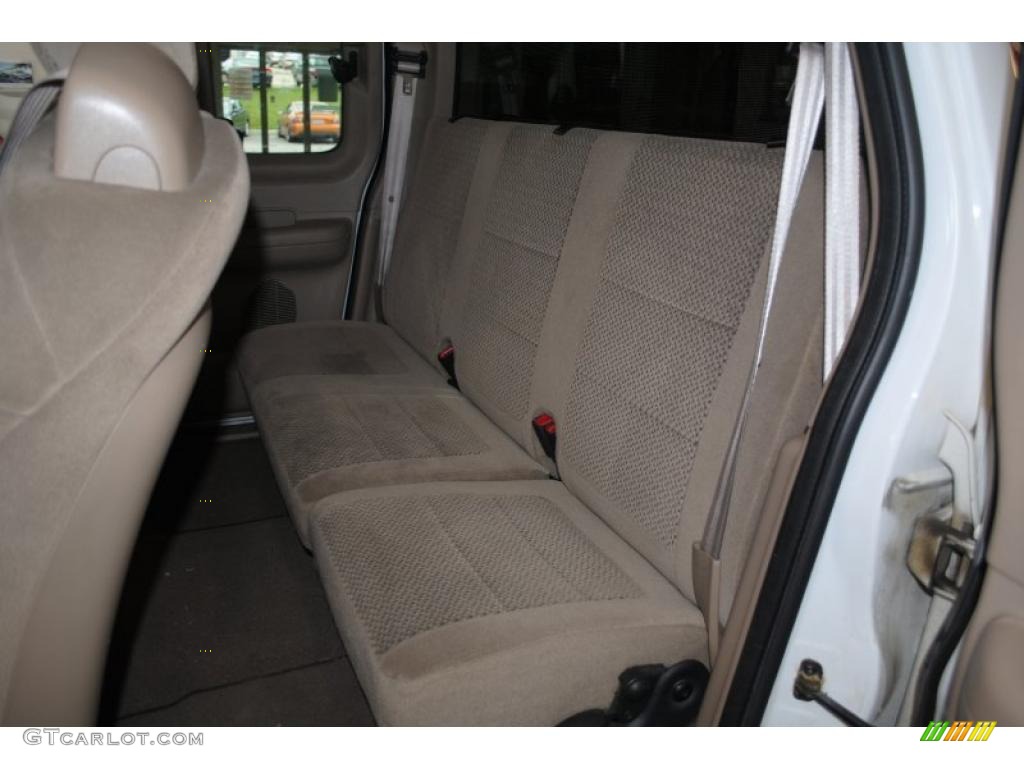 2002 F150 XLT SuperCab - Oxford White / Medium Parchment photo #16