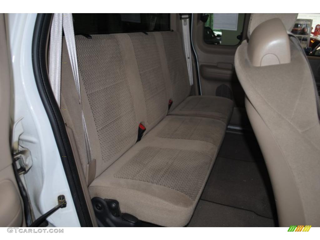 2002 F150 XLT SuperCab - Oxford White / Medium Parchment photo #17