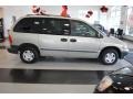 2000 Champagne Pearl Dodge Caravan   photo #9