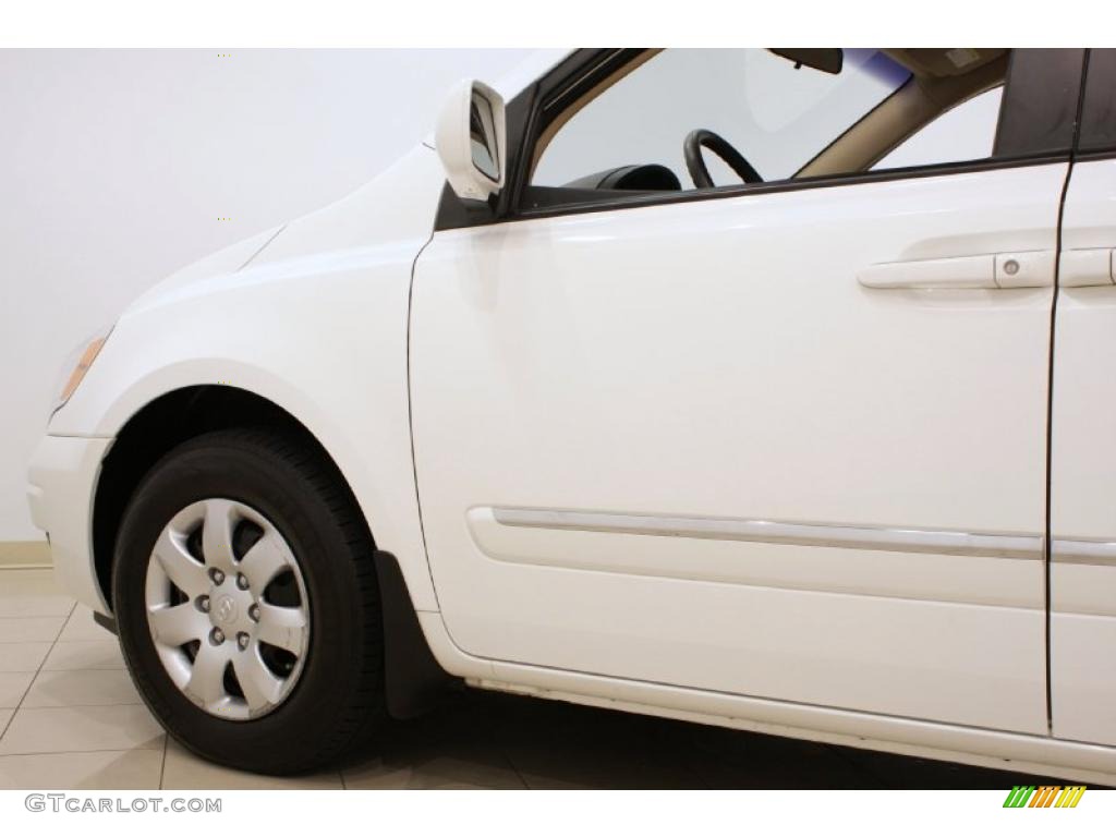 2008 Entourage GLS - Cosmic White / Beige photo #21