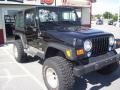 Black - Wrangler SE 4x4 Photo No. 11
