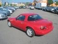 1992 Classic Red Mazda MX-5 Miata Roadster  photo #3