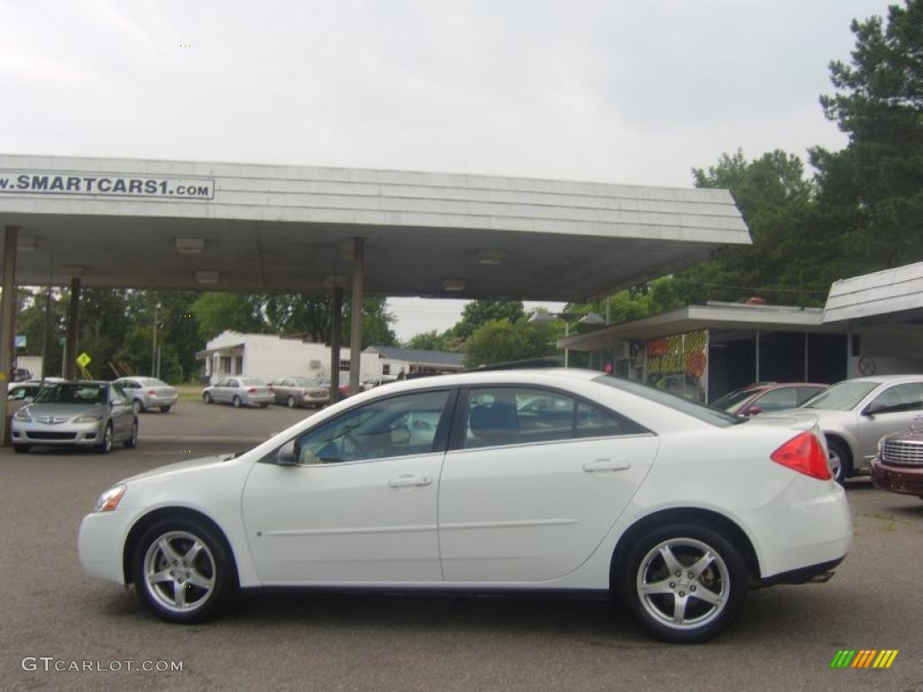 2009 G6 V6 Sedan - Summit White / Ebony photo #5