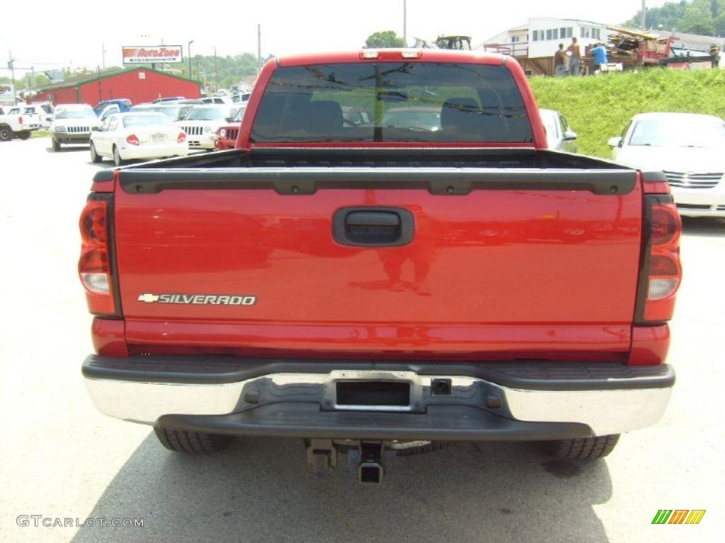 2007 Silverado 1500 Classic LT Extended Cab 4x4 - Victory Red / Dark Charcoal photo #4