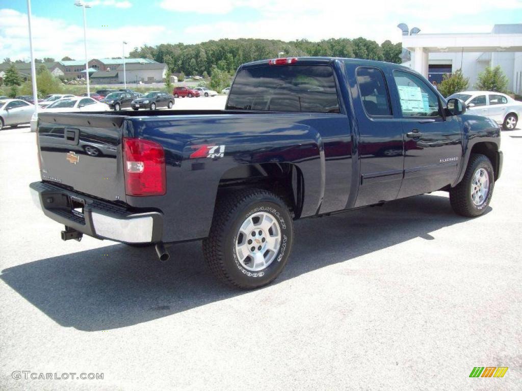 2010 Silverado 1500 LT Extended Cab 4x4 - Imperial Blue Metallic / Ebony photo #4