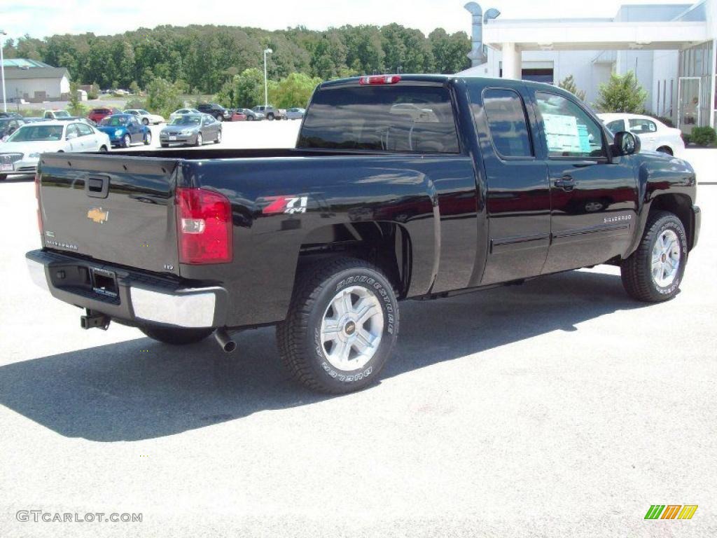 2010 Silverado 1500 LTZ Extended Cab 4x4 - Black / Light Titanium/Dark Titanium photo #4