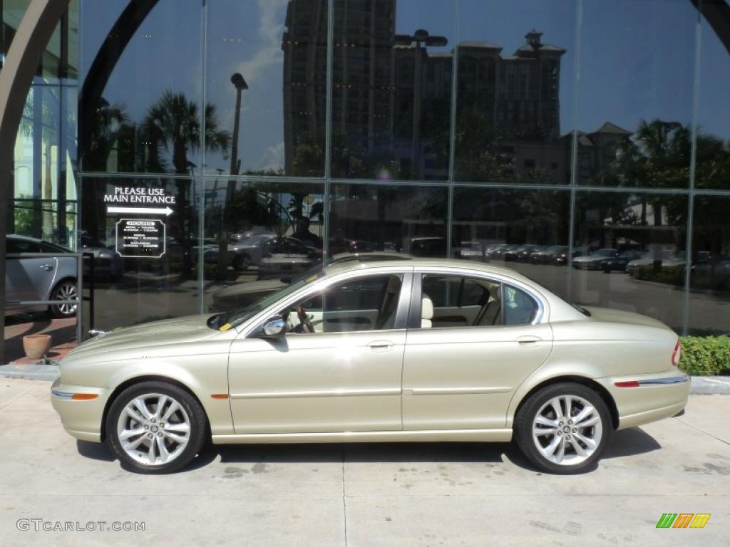 2007 X-Type 3.0 - Winter Gold Metallic / Ivory photo #3