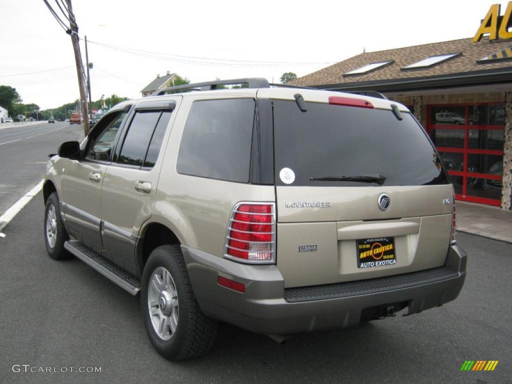 2003 Mountaineer Convenience AWD - Harvest Gold Metallic / Medium Dark Parchment photo #2