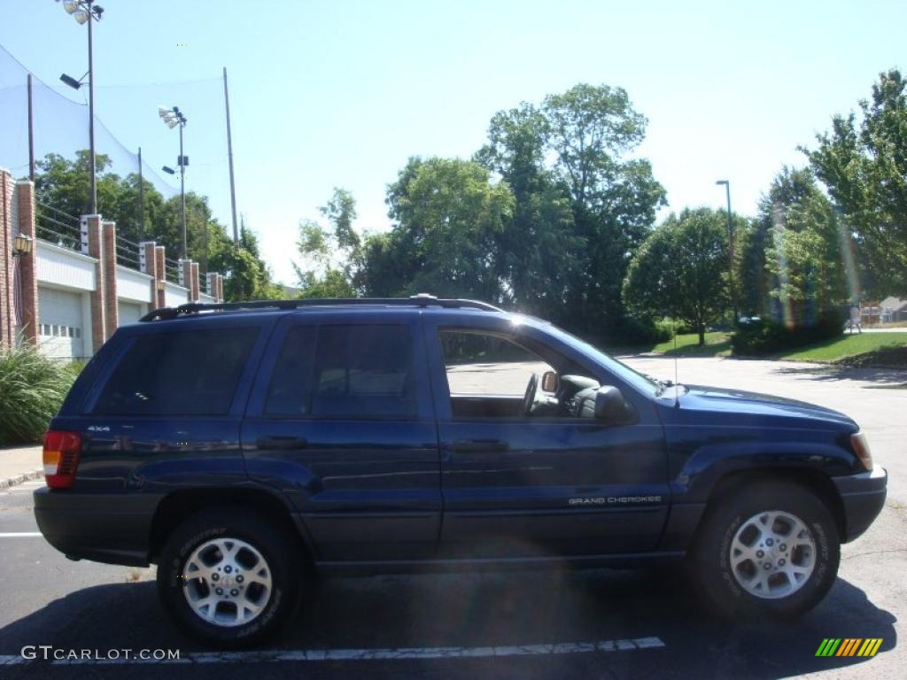 2001 Grand Cherokee Laredo 4x4 - Patriot Blue Pearl / Agate photo #7