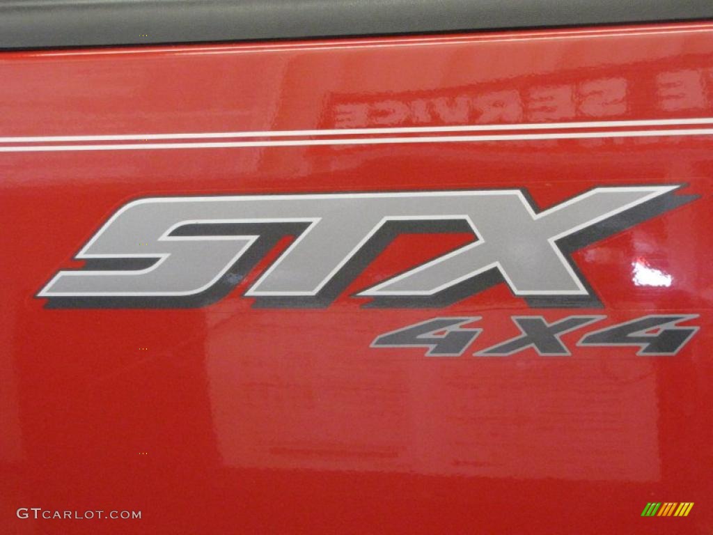 2005 F150 STX SuperCab 4x4 - Bright Red / Medium Flint Grey photo #8