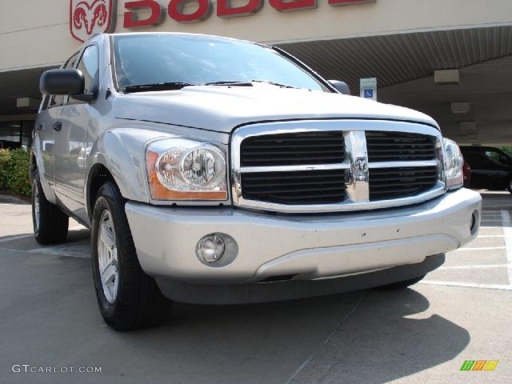 2005 Durango SLT 4x4 - Bright Silver Metallic / Medium Slate Gray photo #1