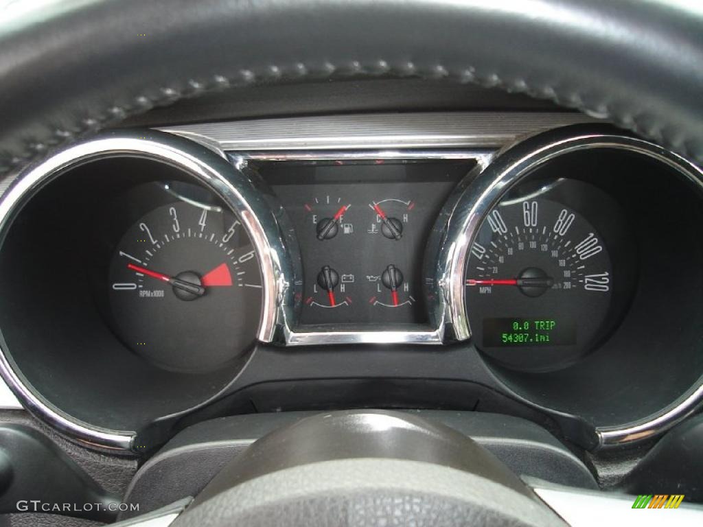 2007 Mustang V6 Premium Coupe - Redfire Metallic / Dark Charcoal photo #23