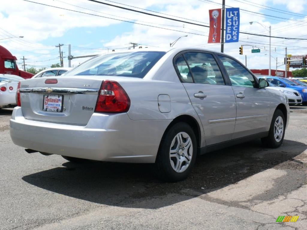 2007 Malibu LS Sedan - Silverstone Metallic / Titanium Gray photo #4