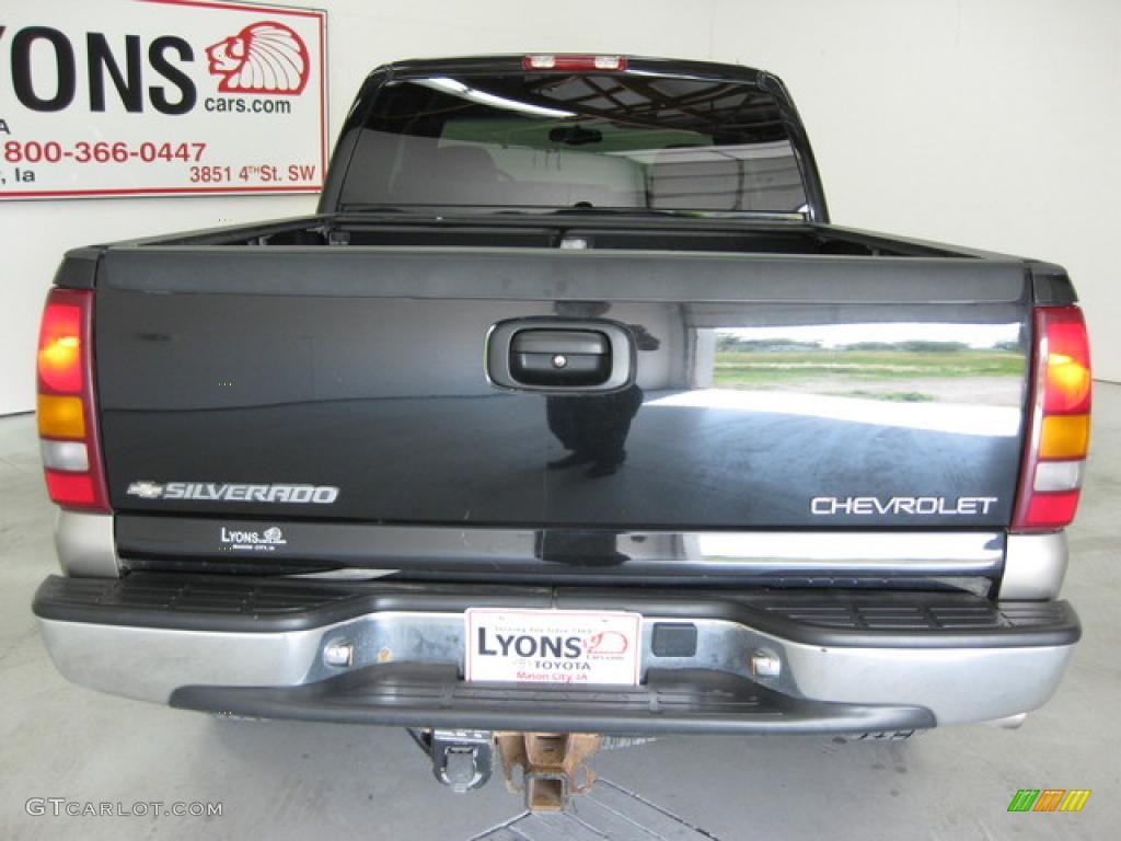 2002 Silverado 1500 LS Extended Cab 4x4 - Onyx Black / Graphite Gray photo #10