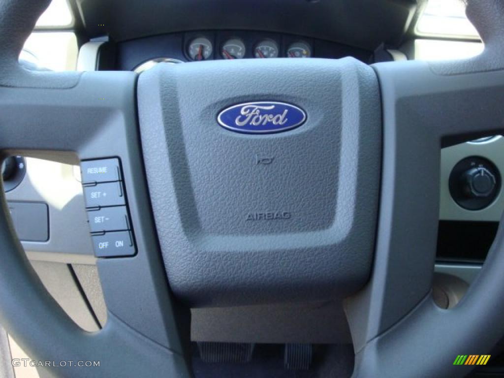 2010 F150 XLT SuperCab 4x4 - Dark Blue Pearl Metallic / Medium Stone photo #16