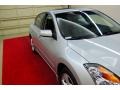 Radiant Silver Metallic - Altima 3.5 SE Photo No. 14