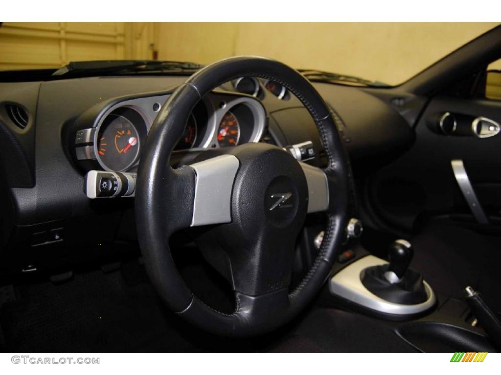 2006 350Z Coupe - Interlagos Fire Metallic / Carbon Black photo #17