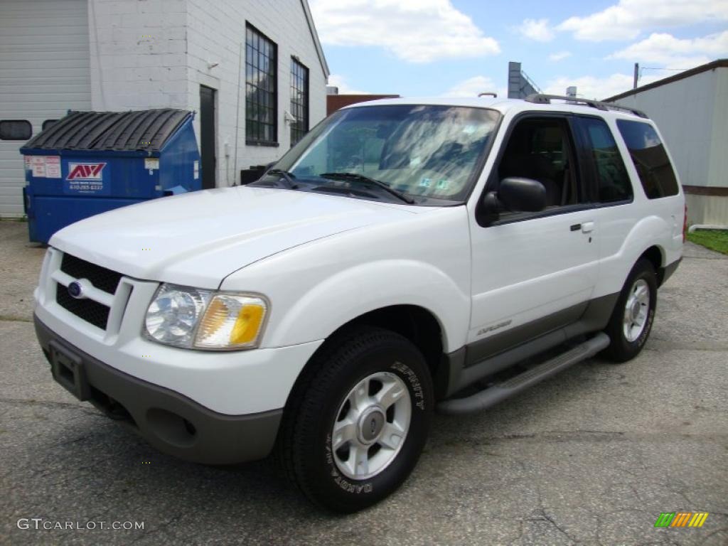 2001 Explorer Sport 4x4 - Oxford White / Medium Prairie Tan photo #2