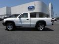 2002 Bright White Dodge Dakota SXT Regular Cab 4x4  photo #4