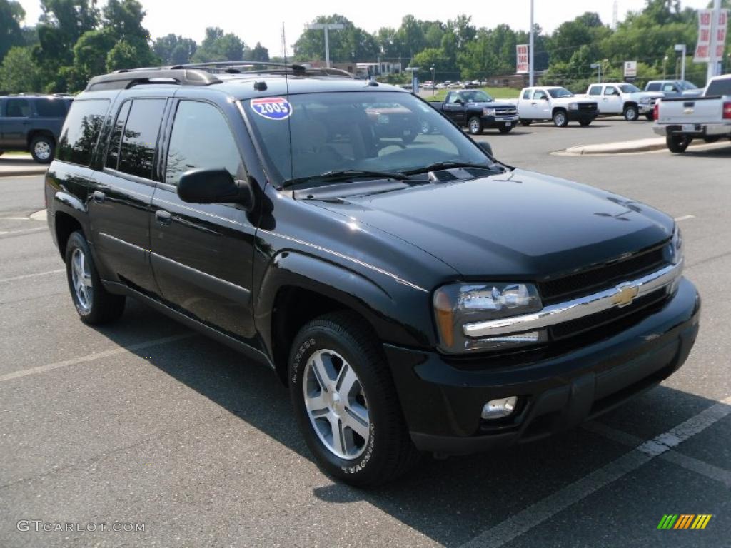 2005 TrailBlazer EXT LS - Black / Light Cashmere/Ebony photo #5