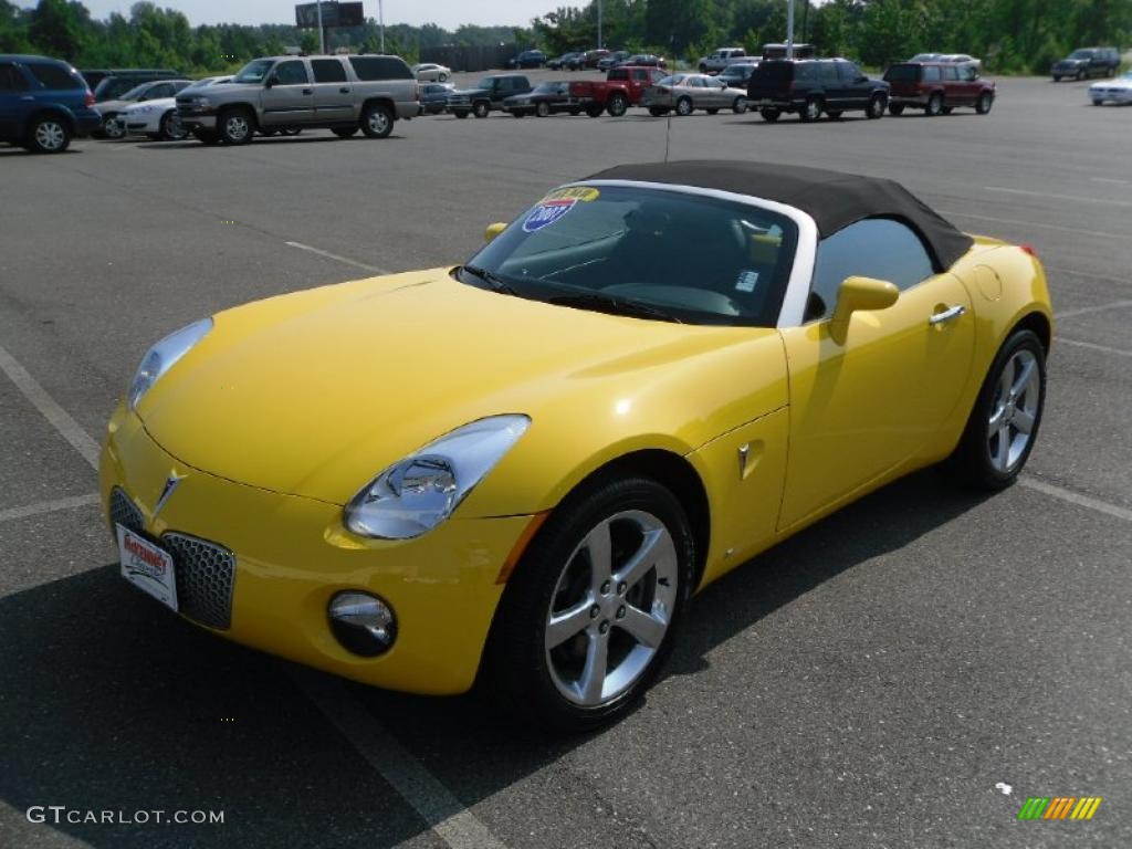 2007 Solstice Roadster - Mean Yellow / Ebony photo #1