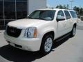 White Diamond Tricoat 2010 GMC Yukon XL SLT