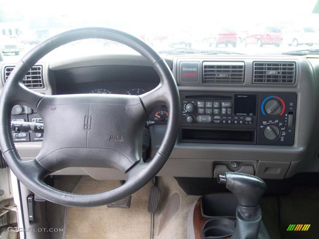1997 Bravada AWD - White / Gray photo #6