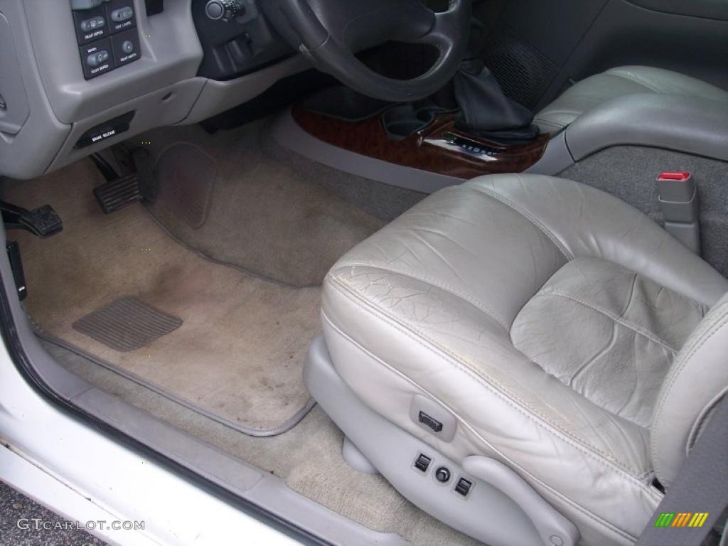 1997 Bravada AWD - White / Gray photo #7