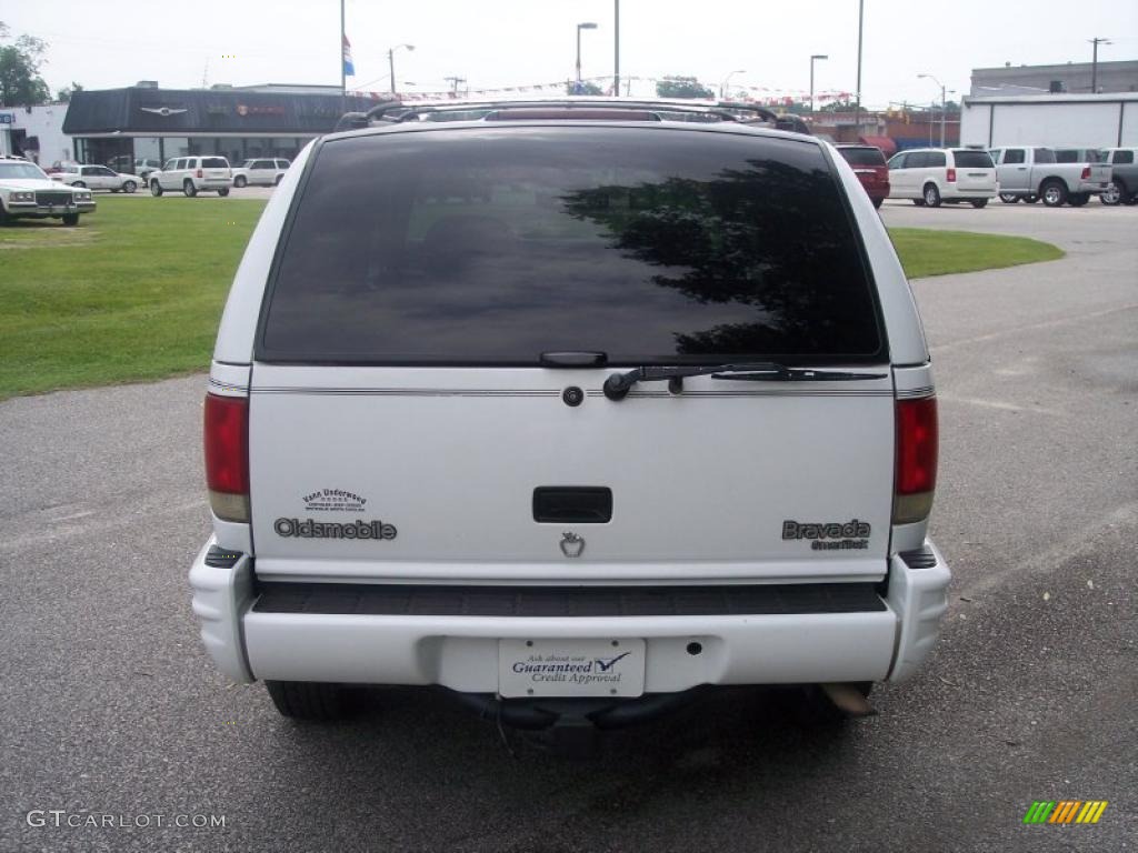 1997 Bravada AWD - White / Gray photo #17