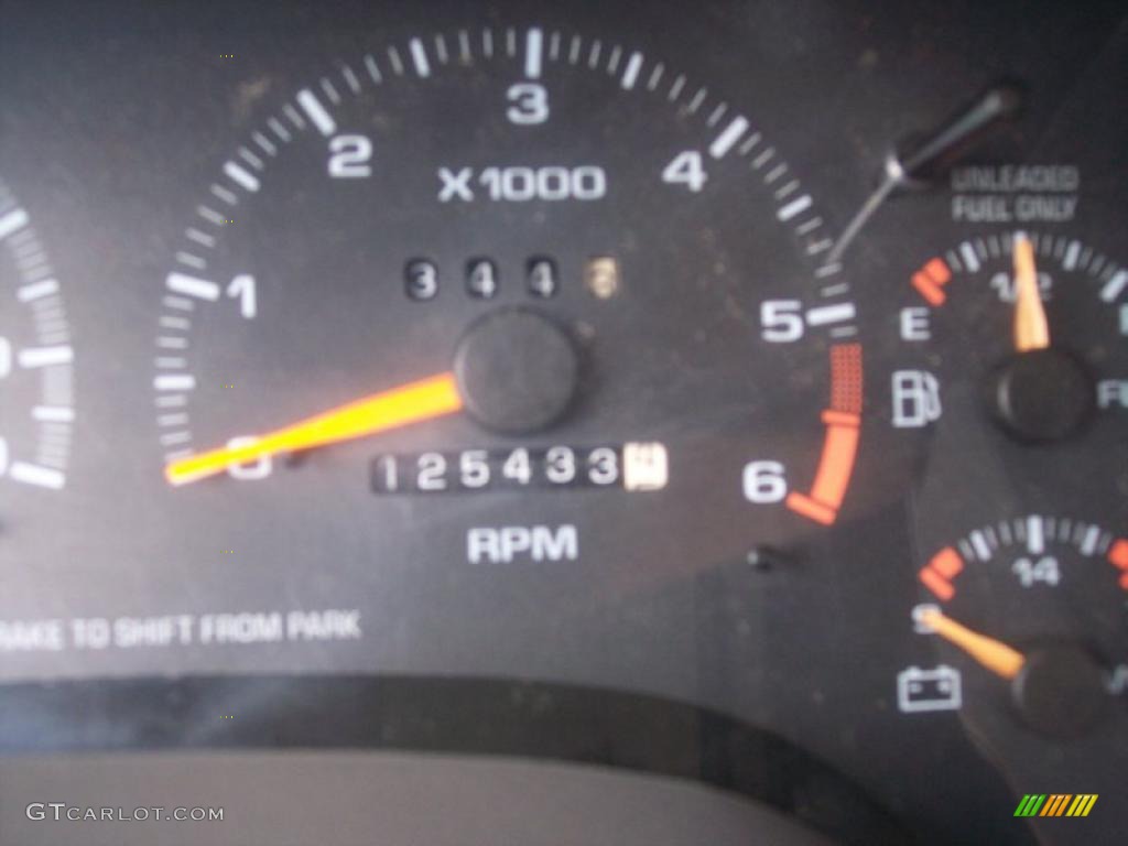 1997 Bravada AWD - White / Gray photo #29