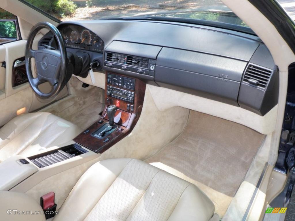 1995 SL 500 Roadster - Midnight Blue / Parchment Beige photo #50