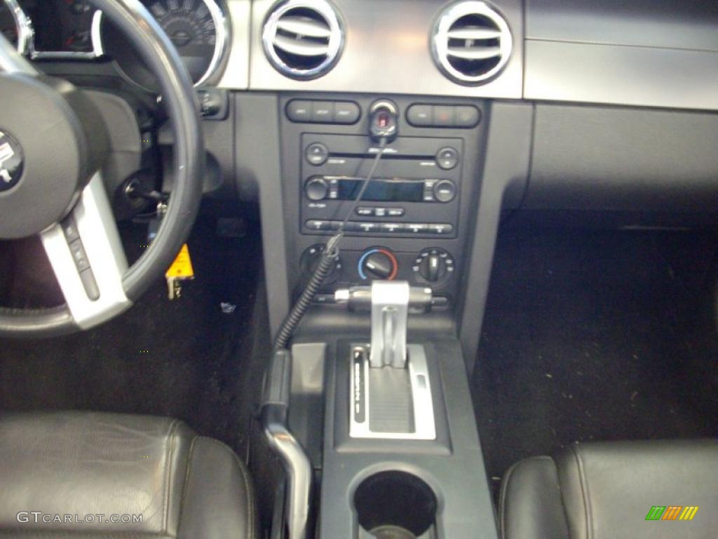 2007 Mustang GT Premium Convertible - Black / Dark Charcoal photo #13