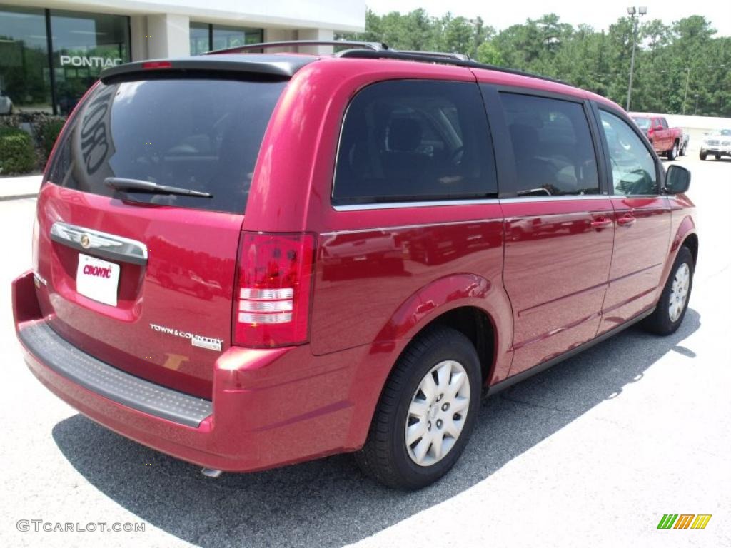 2010 Town & Country LX - Inferno Red Crystal Pearl / Medium Pebble Beige/Cream photo #8