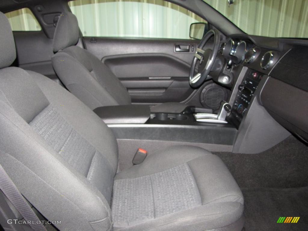 2007 Mustang V6 Deluxe Coupe - Black / Dark Charcoal photo #13